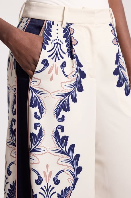 Scarf Print Woven Wide Leg Trouser - Image 4