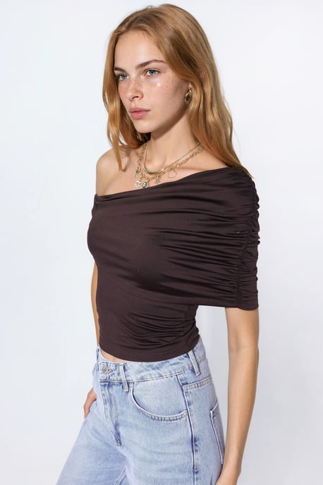 Gelaagde Asymmetrische Kraag Polyamide Crop Top - Image 3