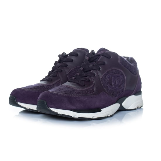 Chanel, lila sneakers med CC-logotyp - Image 1