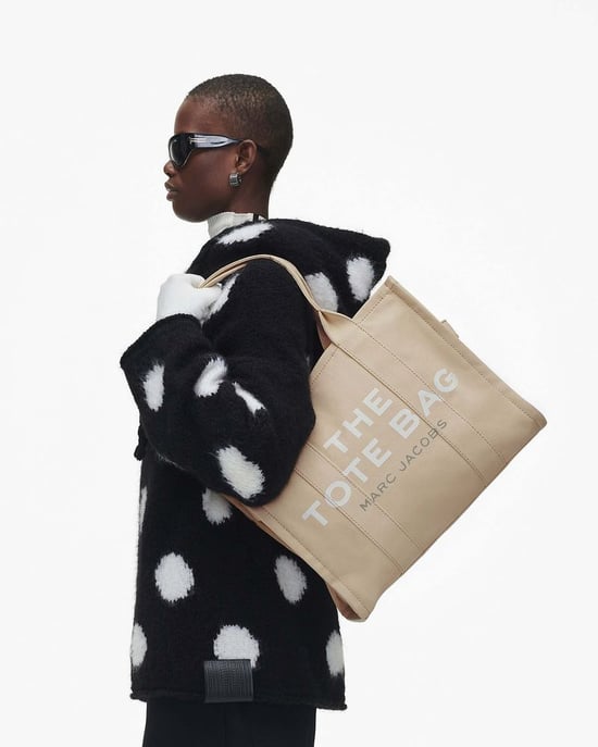 Marc Jacobs Tote Bag Beige - Image 2