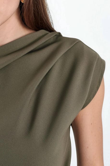 Enaxlad topp med plisserad detalj - Image 5