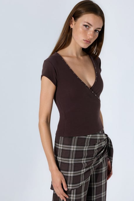 V-ringad ribbad slim fit-blus - Image 2