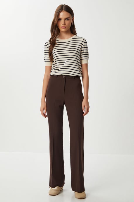 Högmidjade V-jeans med dragkedja - Image 1