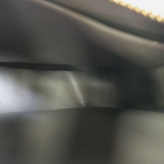 Prada Schoudertas met Logo-Detail in Grijs Leer - Image 6