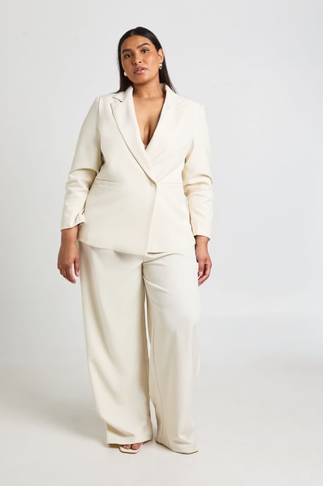 Plus Gold Trim Volume Sleeve Blazer - Image 3