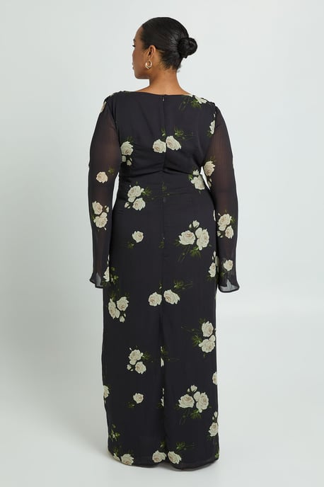 Plus Floral Chiffon Plunge Maxi Dress - Image 2