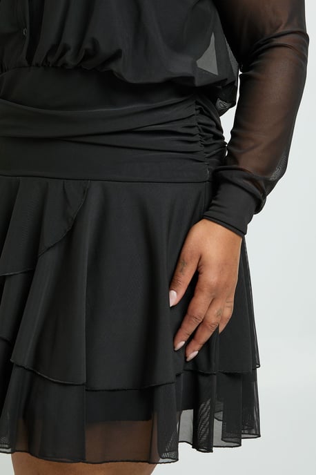 Plus Collared Drop Hem Skater Dress - Image 4