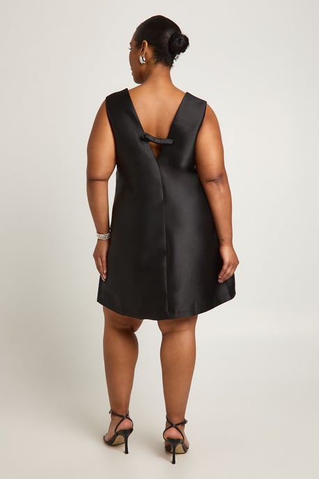 Plus Plunge Align Bow Back Dress - Image 2