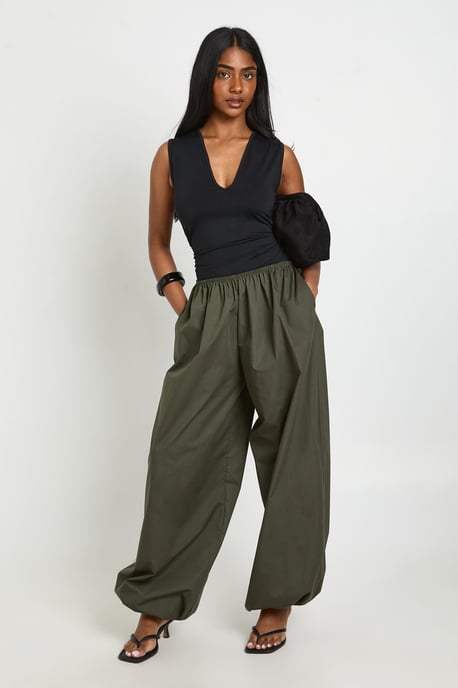 Matte Slinky Ruched Plunge Bodysuit - Image 3