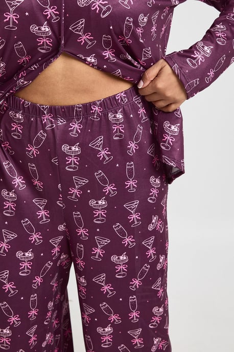 Plus Bows And Cocktails Print Long Sleeve Shirt & Trouser Pyjama Set - Image 4