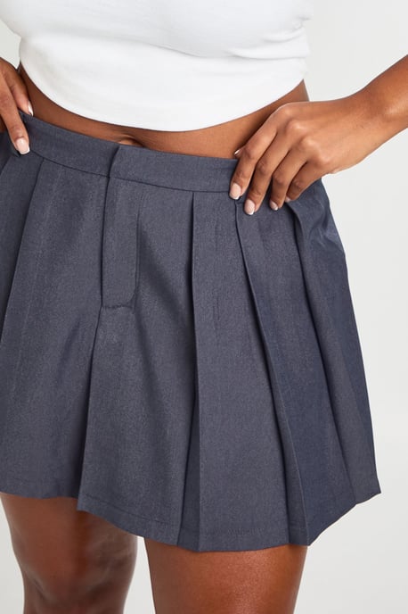 Plus Pleat Front Skort - Image 4
