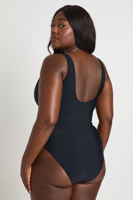 Plus Tummy Control Scoop Swimsuit - Image 2