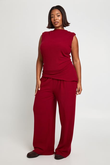 Plus Shoulder Pad Pleated Detail Asym Hem Top And Wide Leg Trousers - Image 3