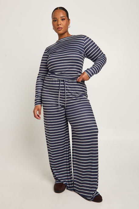 Plus Stripe Long Sleeve Fitted Top And Wide Leg Trouser - Image 3