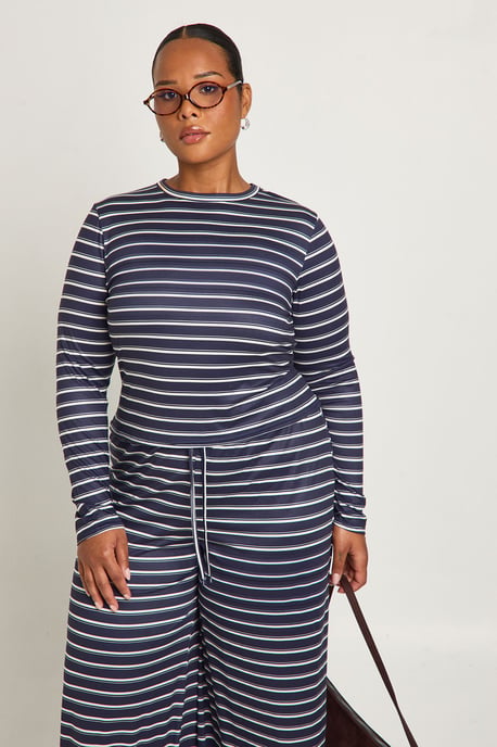Plus Stripe Long Sleeve Fitted Top And Wide Leg Trouser - Image 4