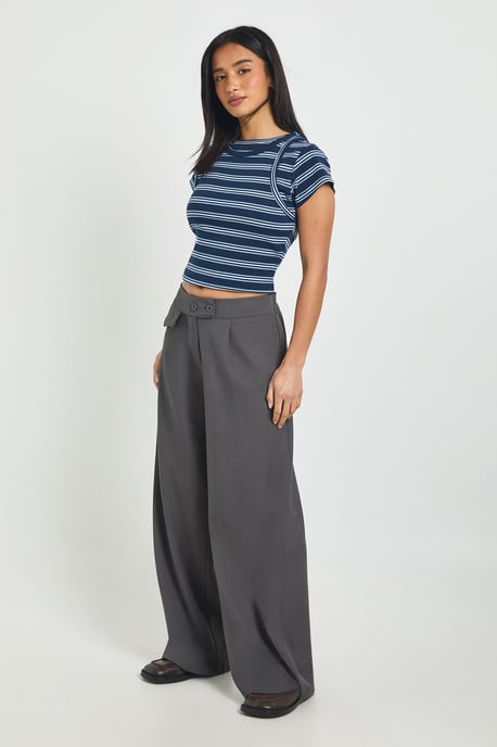 Petite Woven Pocket Detail Wide Leg Trouser - Image 3