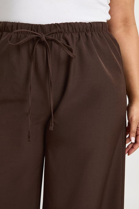 Plus Woven Elasticated Waist Drawstring Wide Leg Trouser - Image 4