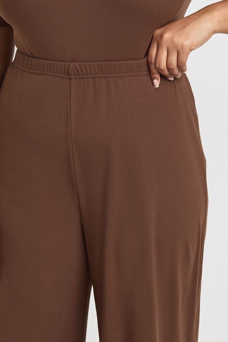 Plus Ultra Soft Wide Leg Trouser - Image 4