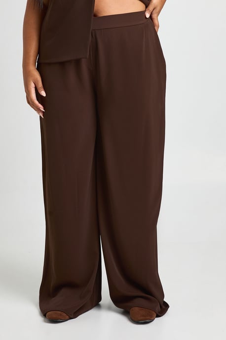Plus Pleated Tailored Wide Leg Trouser - Image 3