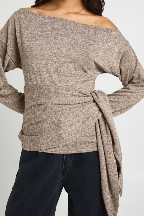 Off The Shoulder Wrap Detail Top - Image 4