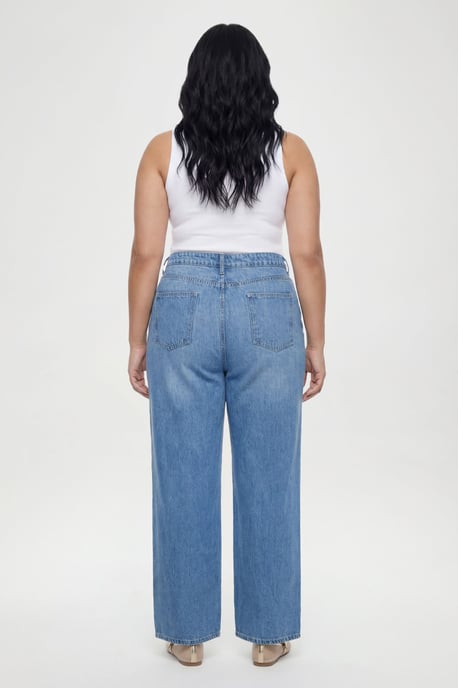 Plus Basics High Waist Boyfriend Jean - Image 3