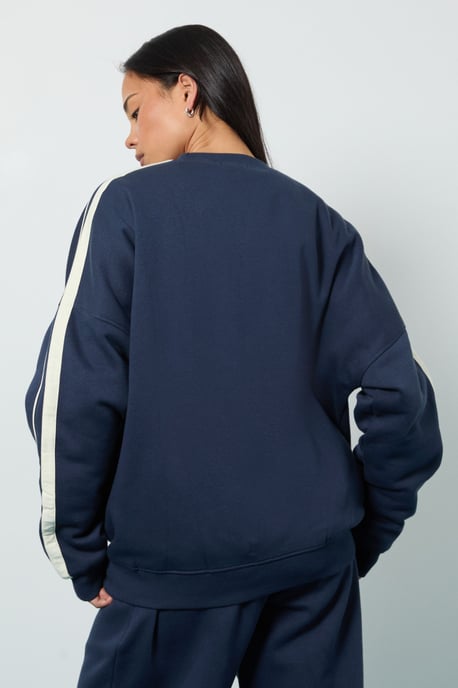 Double Side Striped Oversized Sweatshirt - Image 3