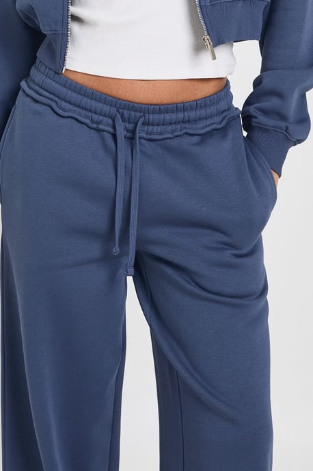 Fitted Funnel Neck Sweatshirt And Straight Leg Jogger Tracksuit - Image 3