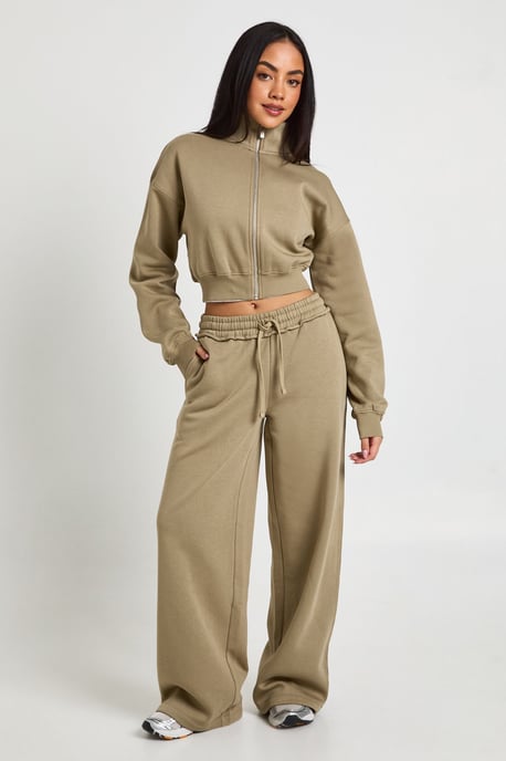 Fitted Funnel Neck Sweatshirt And Straight Leg Jogger Tracksuit - Image 3