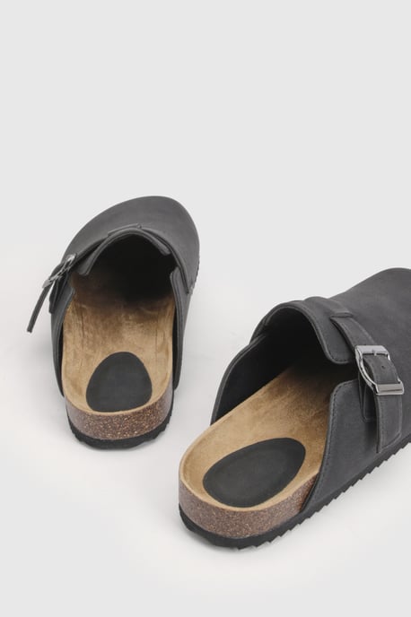 Basic Closed Toe Clogs - Image 3