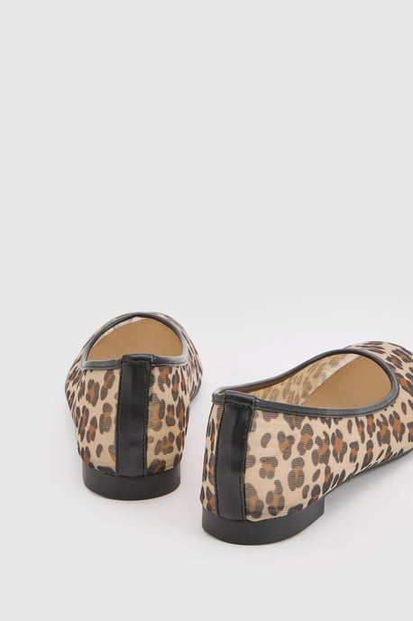 Mesh Leopard Print Ballet Flats - Image 4