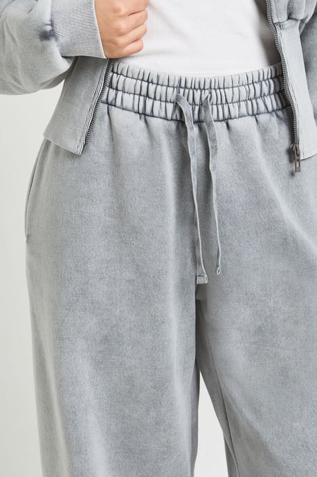 Deep Hem Funnel Neck Tracksuit - Image 4