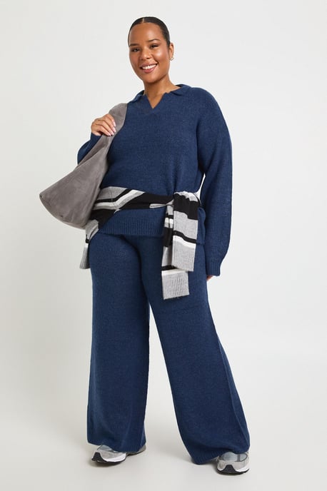 Plus Collar Knitted Lounge Set - Image 1