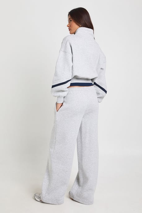 Funnel Neck Contrast Panel Sweatshirt Tracksuit - Image 2