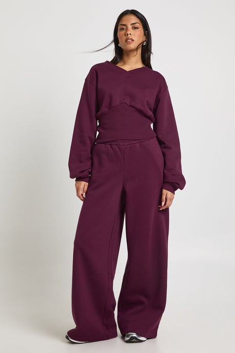 V Neck Deep Waist Sweatshirt Tracksuit - Image 1