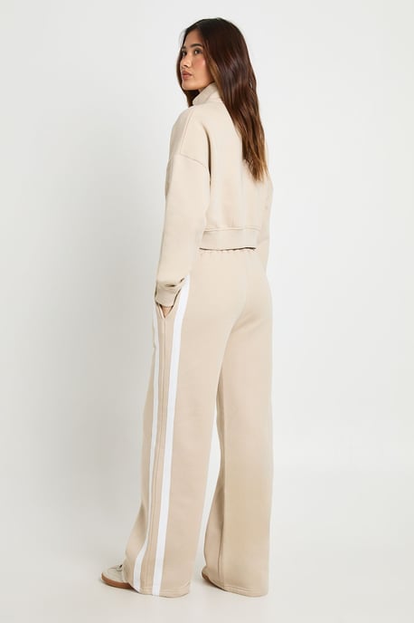 Contrast Striped Funnel Neck Tracksuit - Image 2
