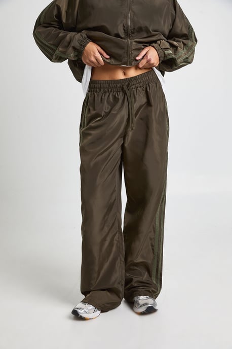 Nylon Side Stripe Tracksuit - Image 6