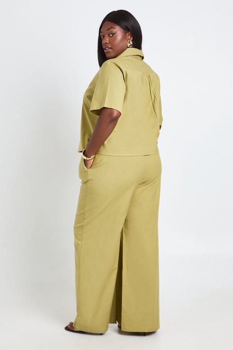 Plus Linen Boxy Short Sleeve Shirt - Image 2