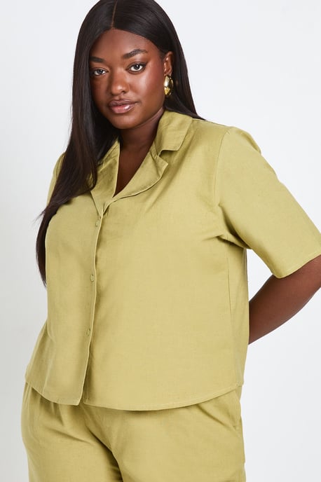 Plus Linen Boxy Short Sleeve Shirt - Image 4