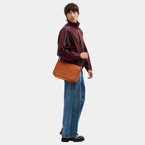 Colby Messenger Bag 32 - Image 4
