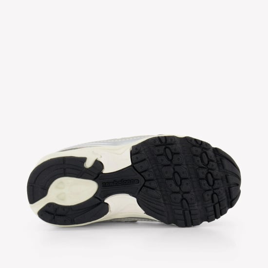 New Balance I740 unisex sneakers in - Image 4