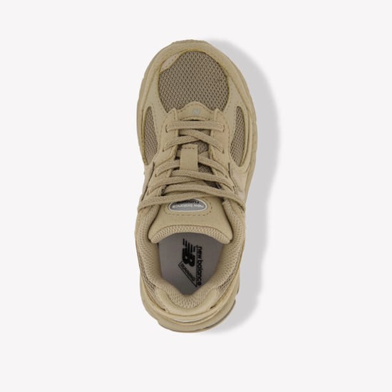 New Balance P2002 unisex sneakers in - Image 3