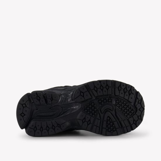 New Balance P2002 unisex sneakers in - Image 3