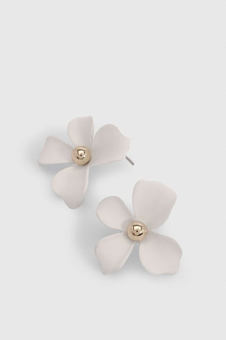 White Floral Stud Earrings - Image 3
