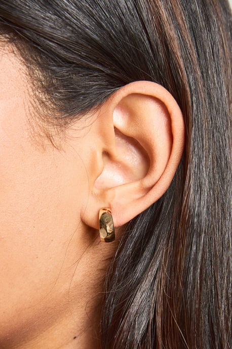 Mini Shell Detail Earrings 4 Pack - Image 3