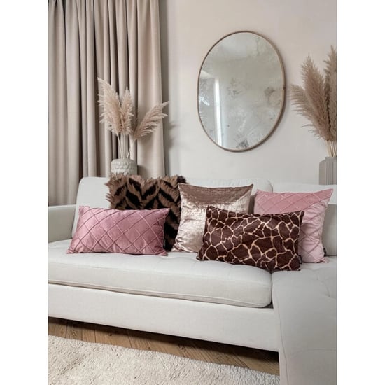 NOVÉE Sierkussen velvet cross oudroze | 30x50 cm | velvet/polyester - Image 2