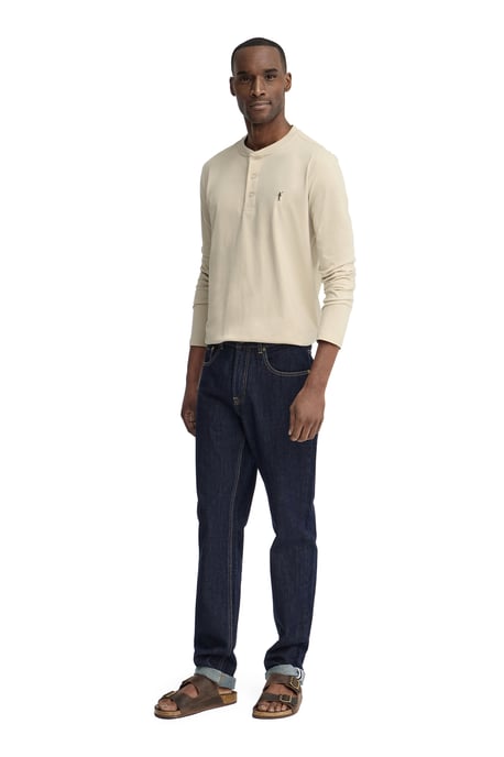 Beige T-shirt met een henley-kraag en geborduurd Rigby Go-logo - Image 3