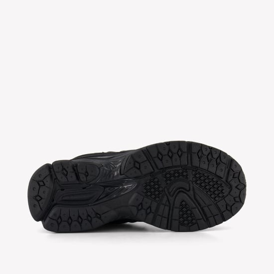 New Balance G2002 unisex sneakers in - Image 5