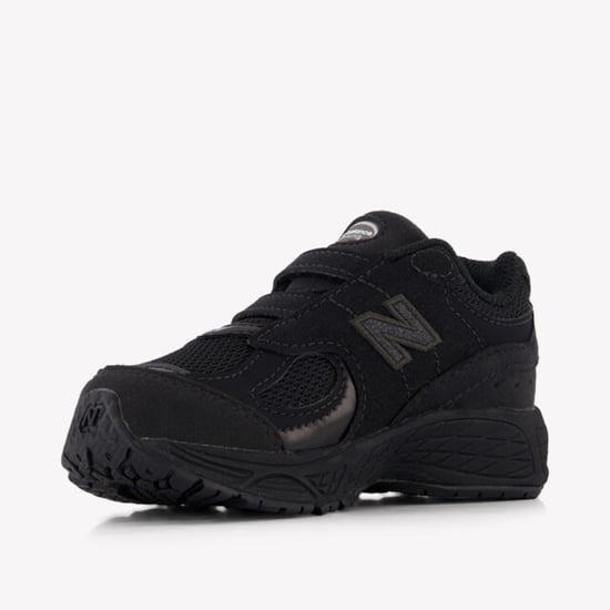 New Balance I02 unisex sneakers in - Image 3