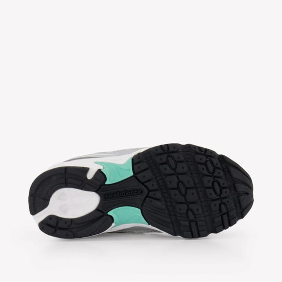 New Balance I740 unisex sneakers in - Image 5