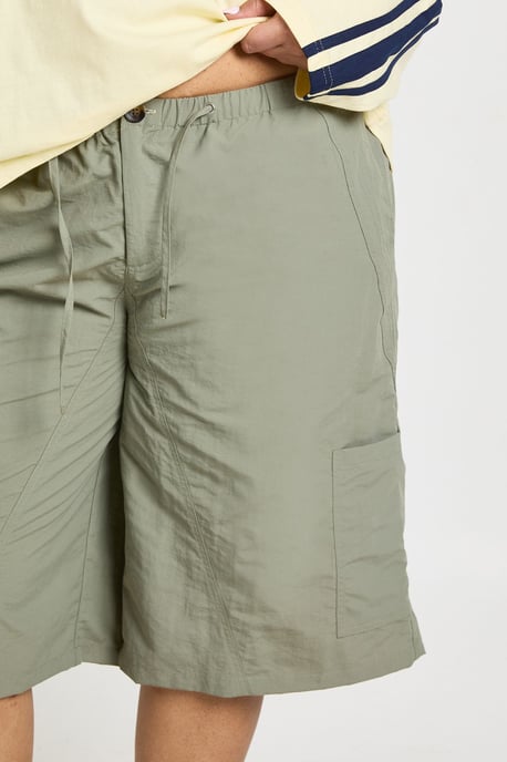 Plus Nylon Cargo Short - Image 4